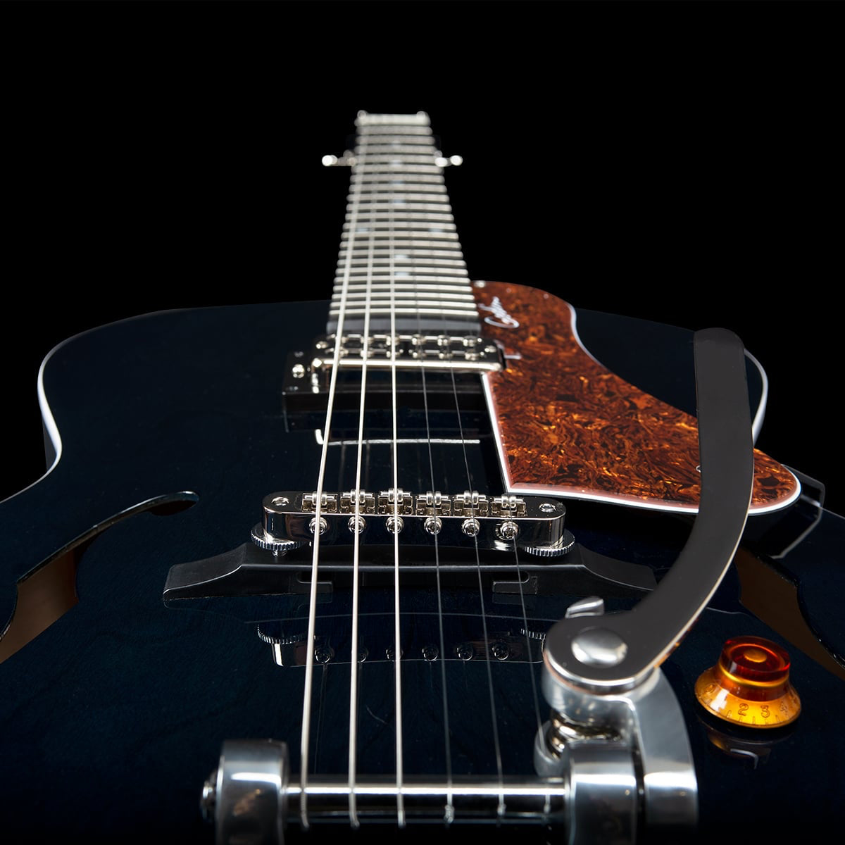 Godin 5th Avenue Semi-Acoustic Guitar | Nightclub Indigo Blue