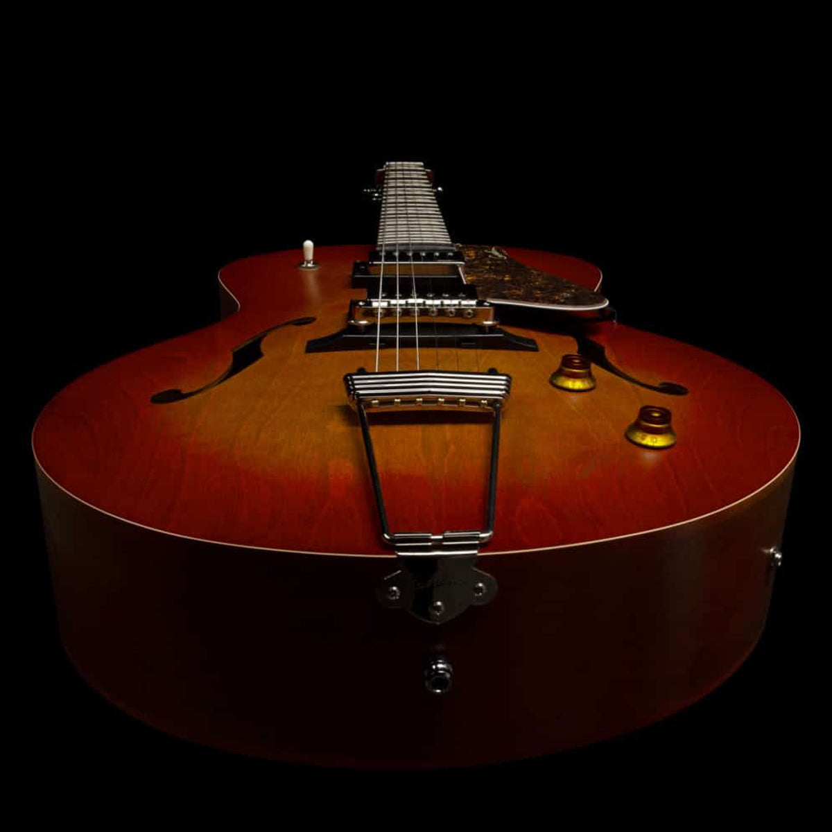 Godin 5th Avenue Jumbo Semi-Acoustic Guitar | Memphis Sun